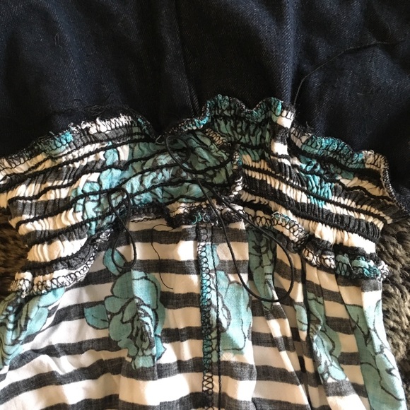 Floral Striped Strapless Mini Dress - Picture 4 of 4